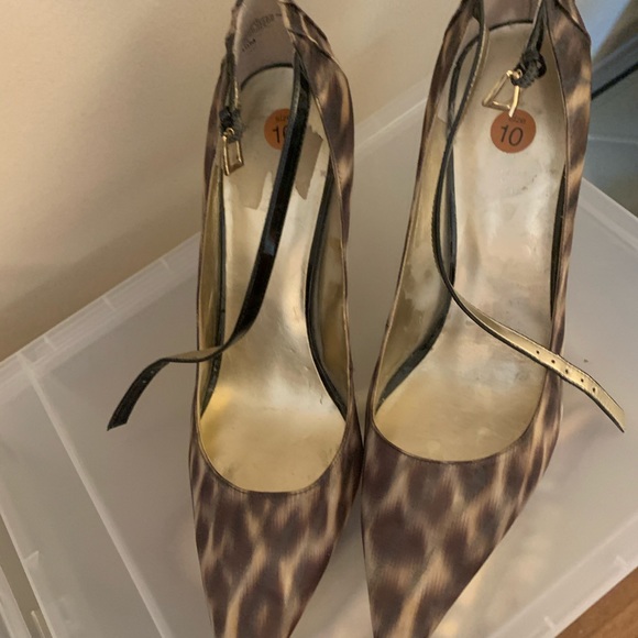 Shoes 👠 - Picture 2 of 3